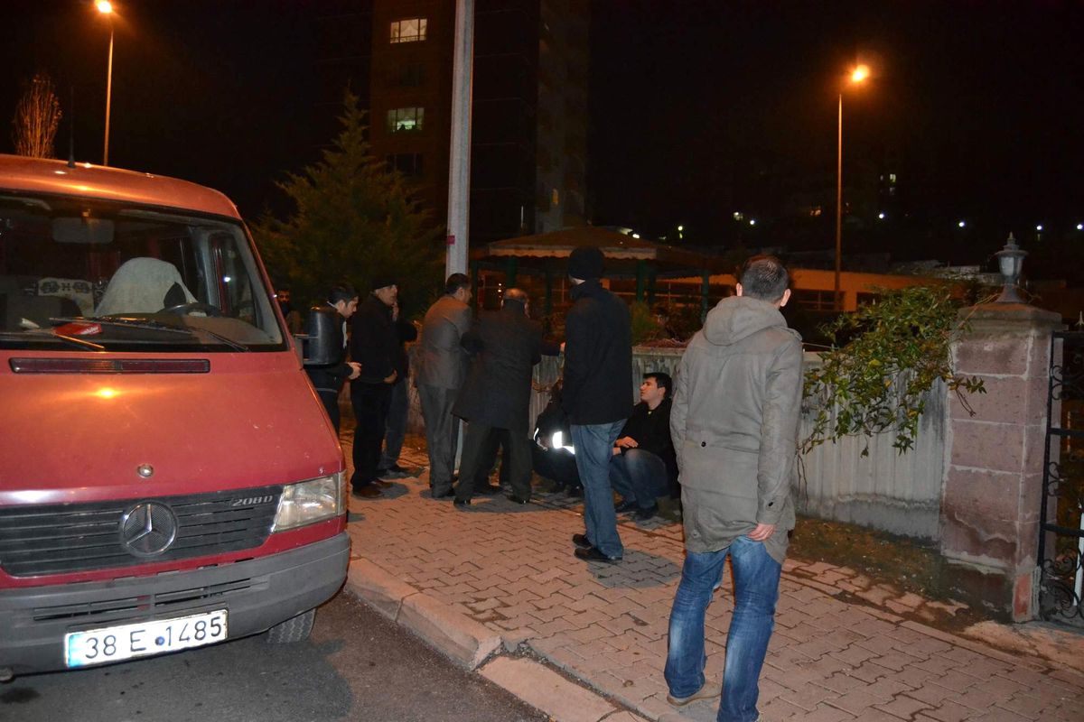 "Beni Affedin" Yazdı Kendini Astı