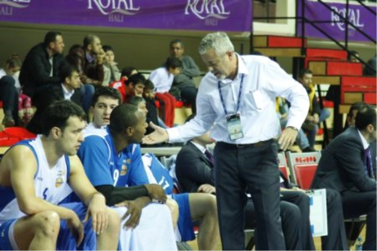 Cem Akdağ: İkinci Yarı Daha Güzel Basket Oynayacağız
