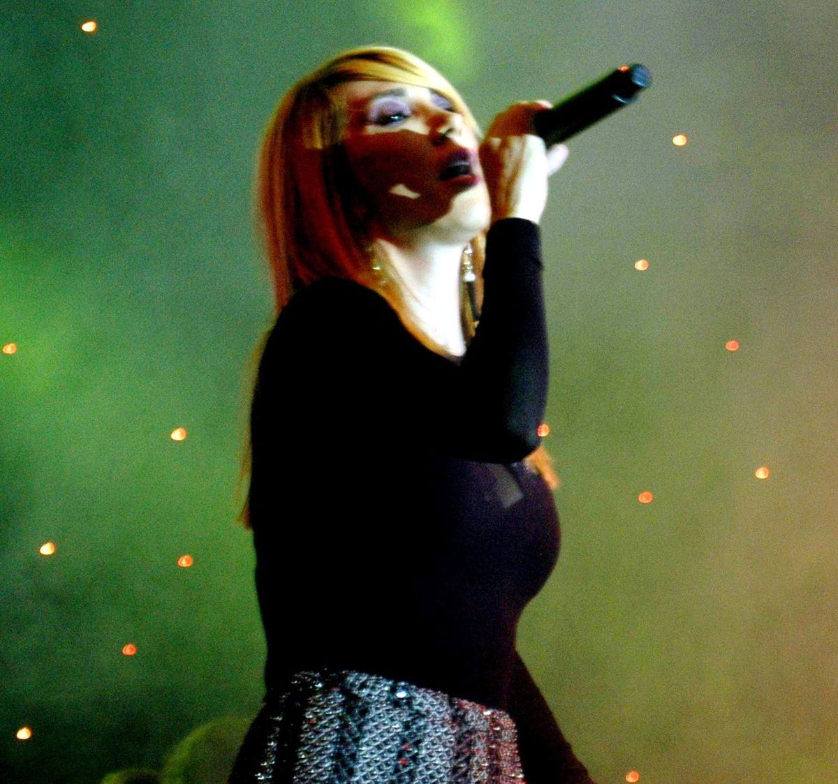 Hande Yener\'in Acı Günü