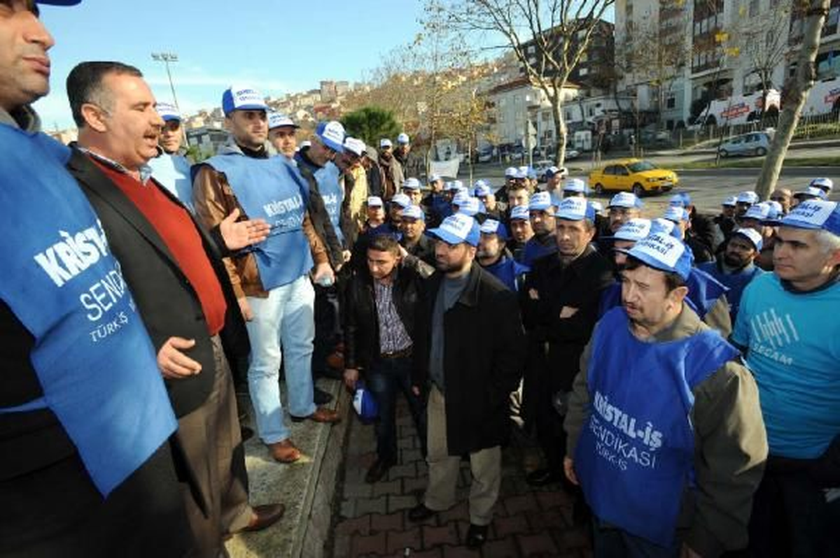 İşten Çıkarılan Şişecam İşçilerinden Eylem