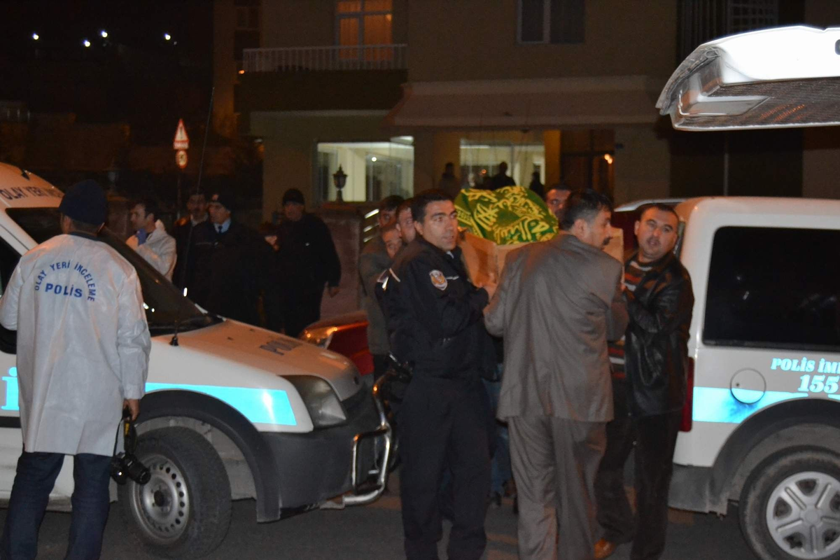 Lise Öğrencisi Atkıyla İntihar Etti
