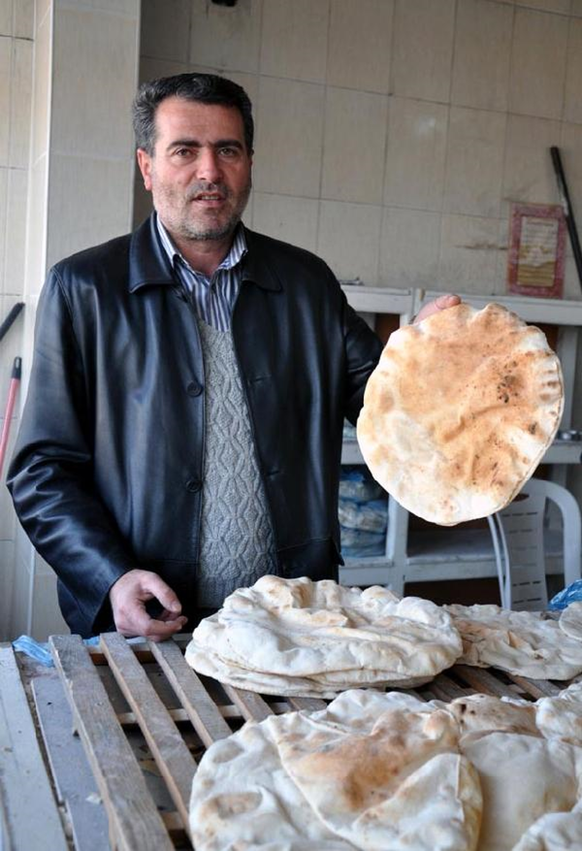Reyhanlı\'dan Suriye\'ye Günde 15 Bin Ekmek