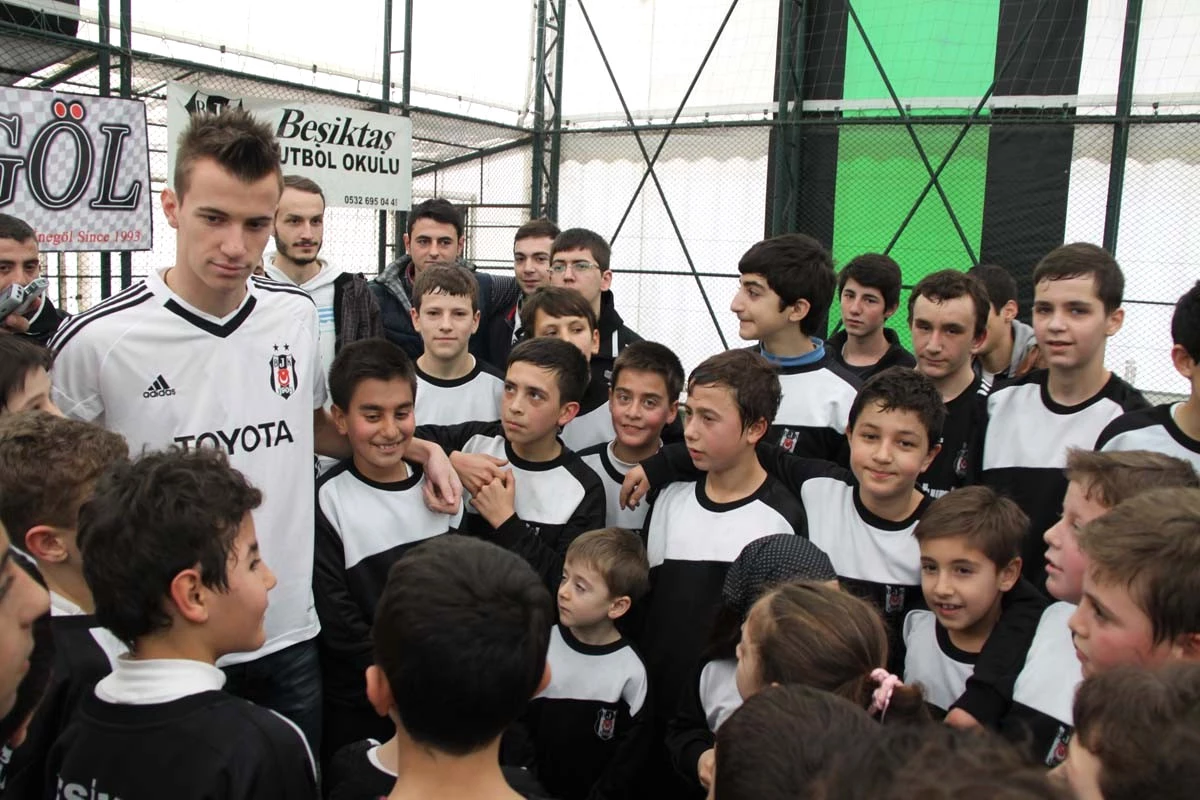 Sinan Beşiktaş\'ın Şampiyonluğuna Katkı Sağlamak İstiyor