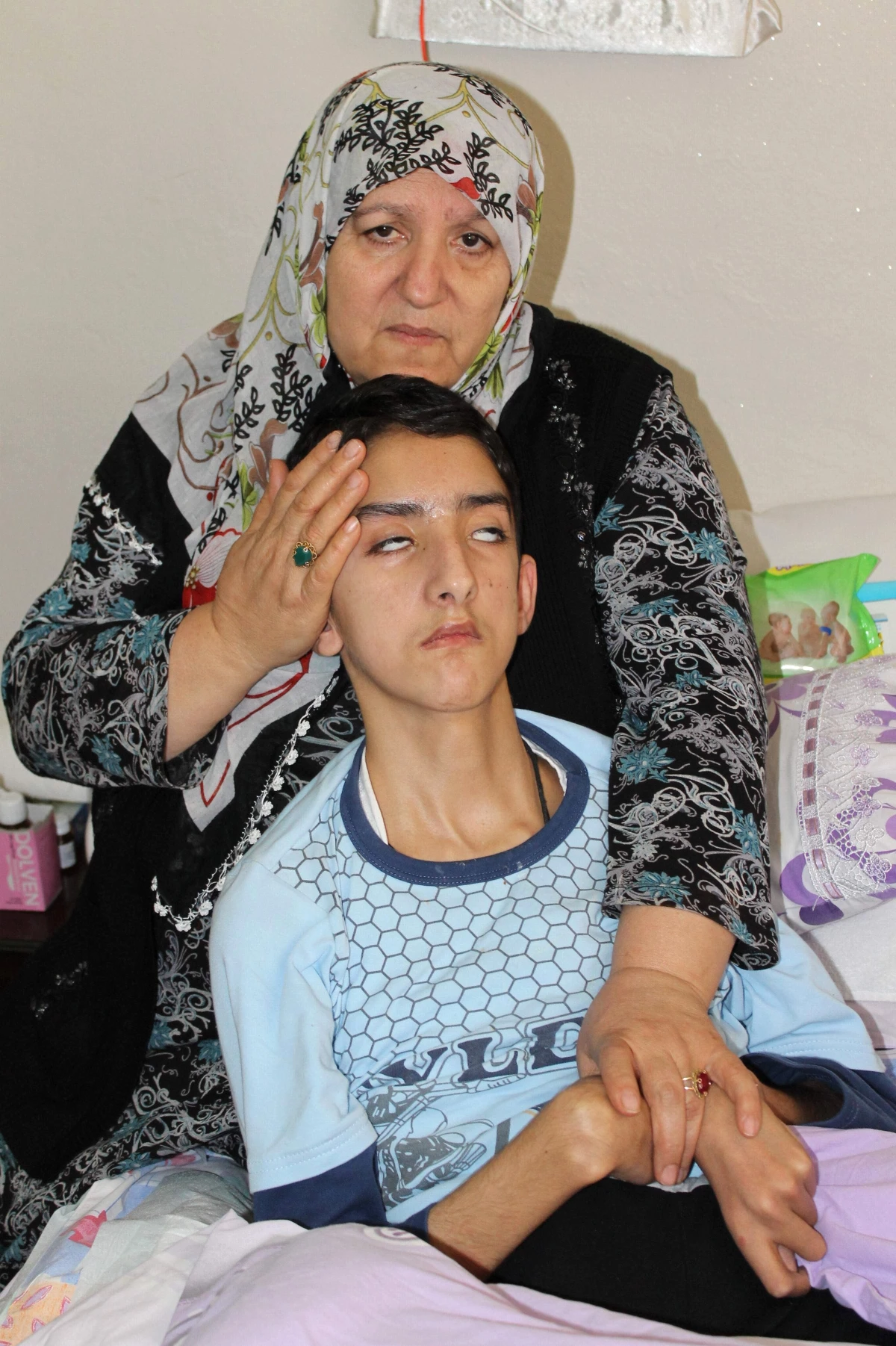 Sspe Hastası Furkan\'ın Ailesi Çocuklarına Yatak Alacak Bir Hayırsever Arıyor