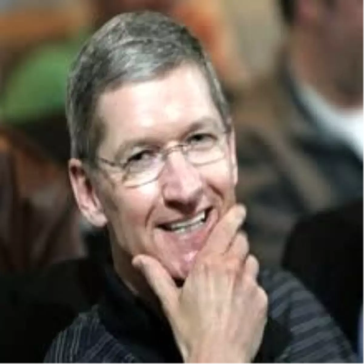Tim Cook "fakir" kaldı!