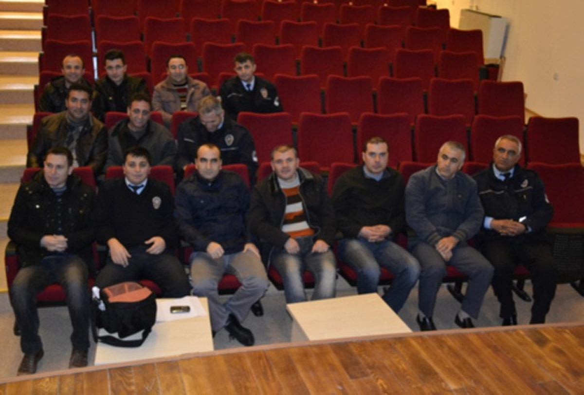 Urla\'da Polis Memurlarına Özel Trafik Eğitimi Verildi