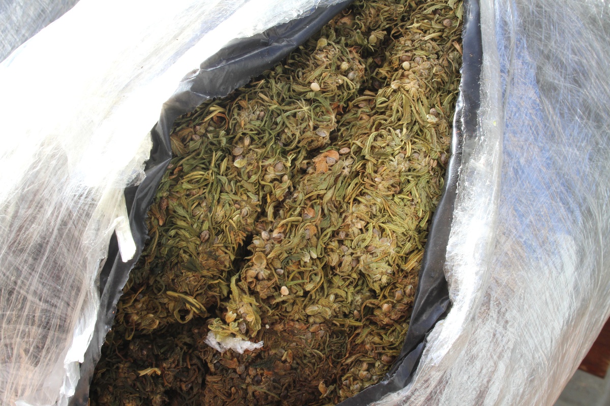 Kaçan Araçtan 107 Kilogram Esrar Çıktı