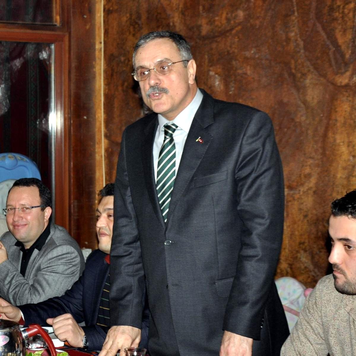 Ak Gençler Gönen\'de Bir Araya Geldi