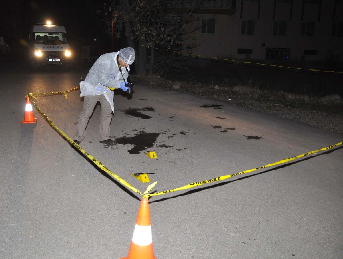 Aksaray\'da Bıçaklı Kavga: 1 Yaralı
