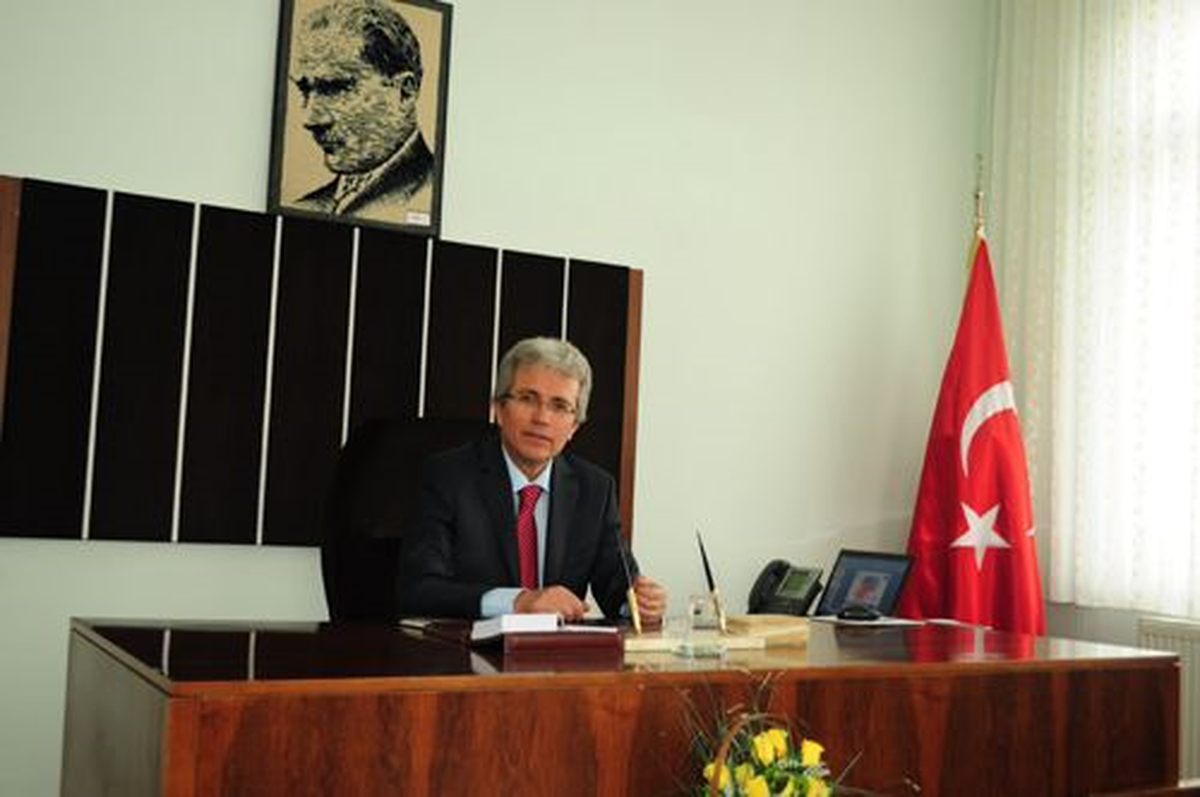 Artvin Milli Eğitim Müdürü\'nden Yeni Yıl Mesajı