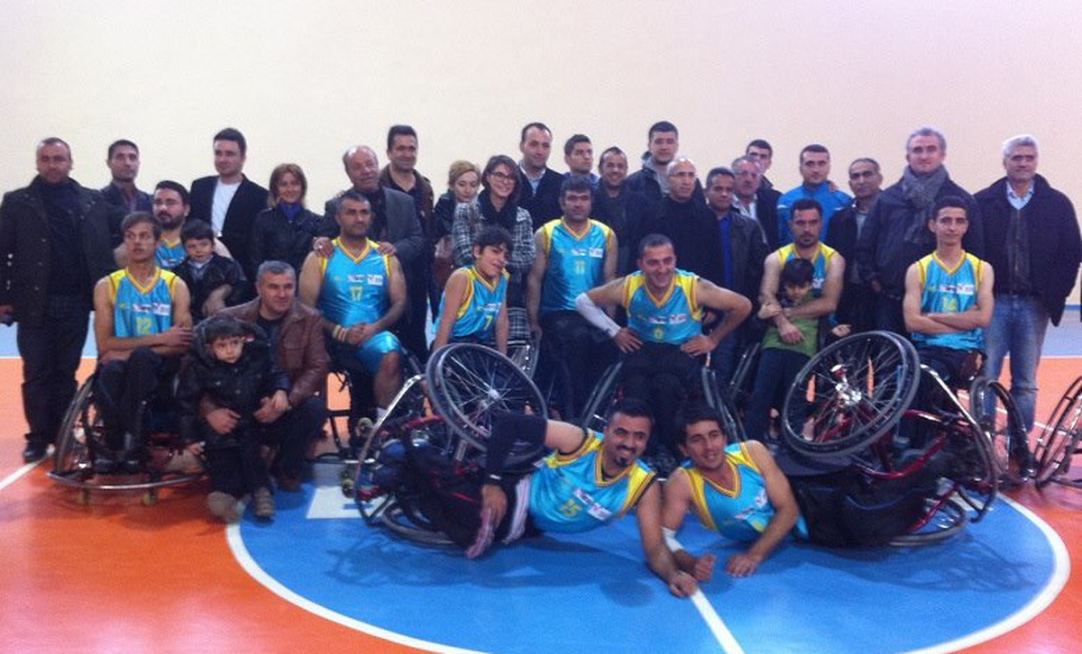 Batman Engelliler Basketbol Takımı Hakkari Sümbül Engellileri Farklı Yendi
