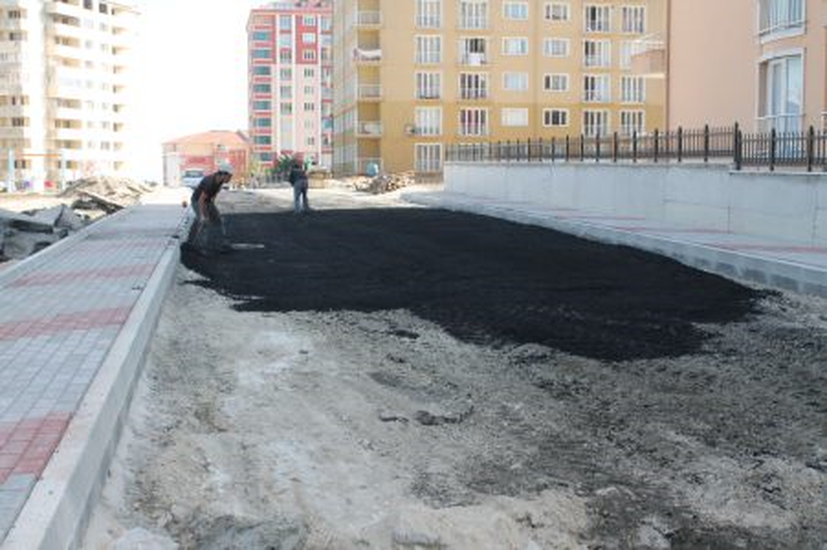 Beylikdüzü\'nde Asfaltsız Yol Kalmayacak