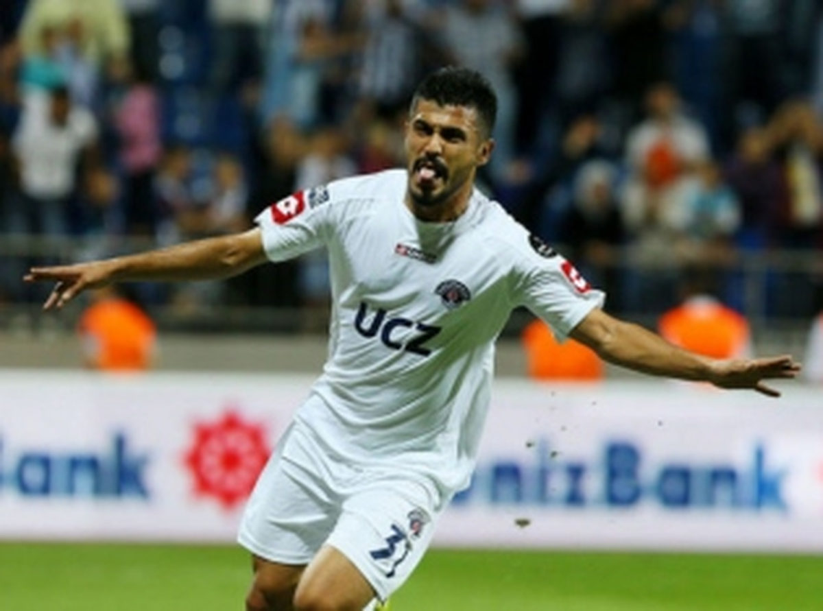 Bursasporlu Hüseyin Gelmeden Gidiyor