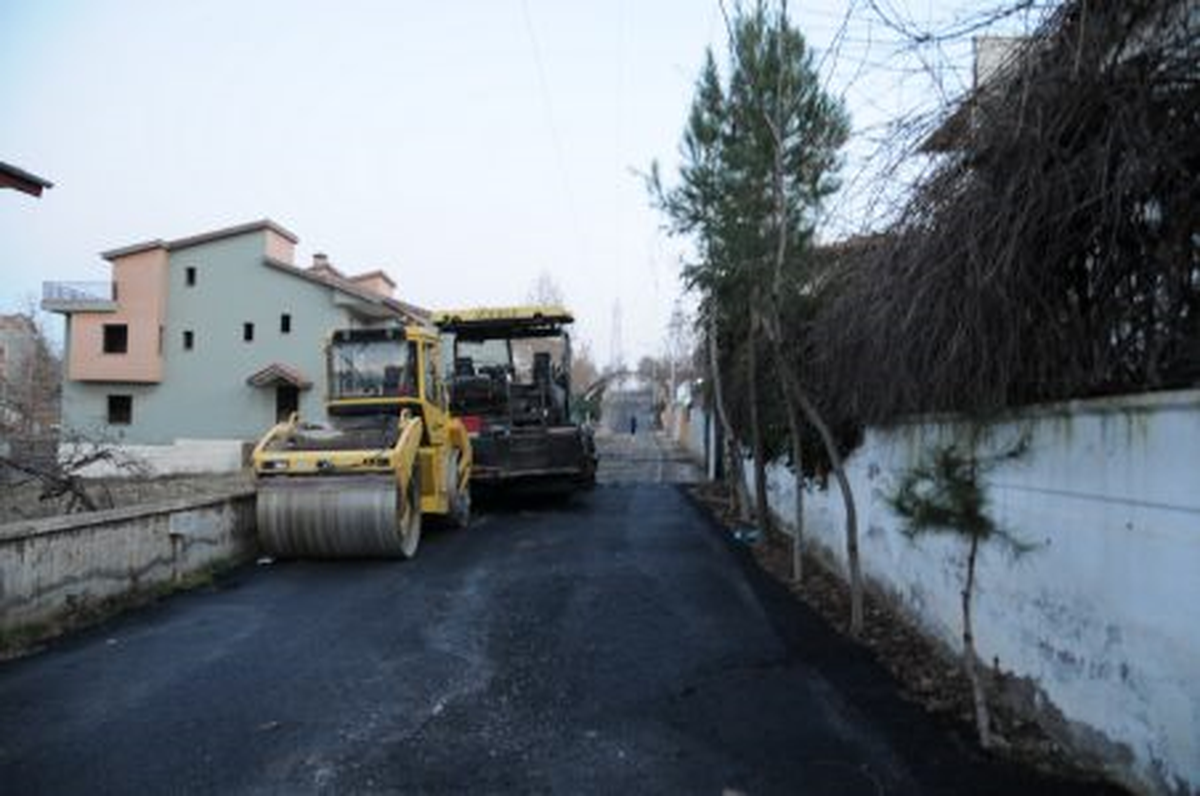 Cankoç Siteleri\'nde Asfaltlama Çalışması Yapıldı