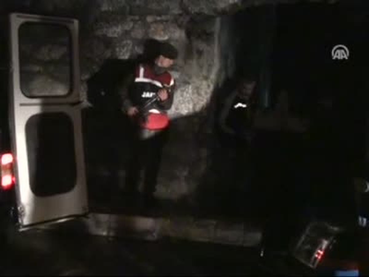 Cinnet Getiren Anne İki Çocuğunu Öldürdü