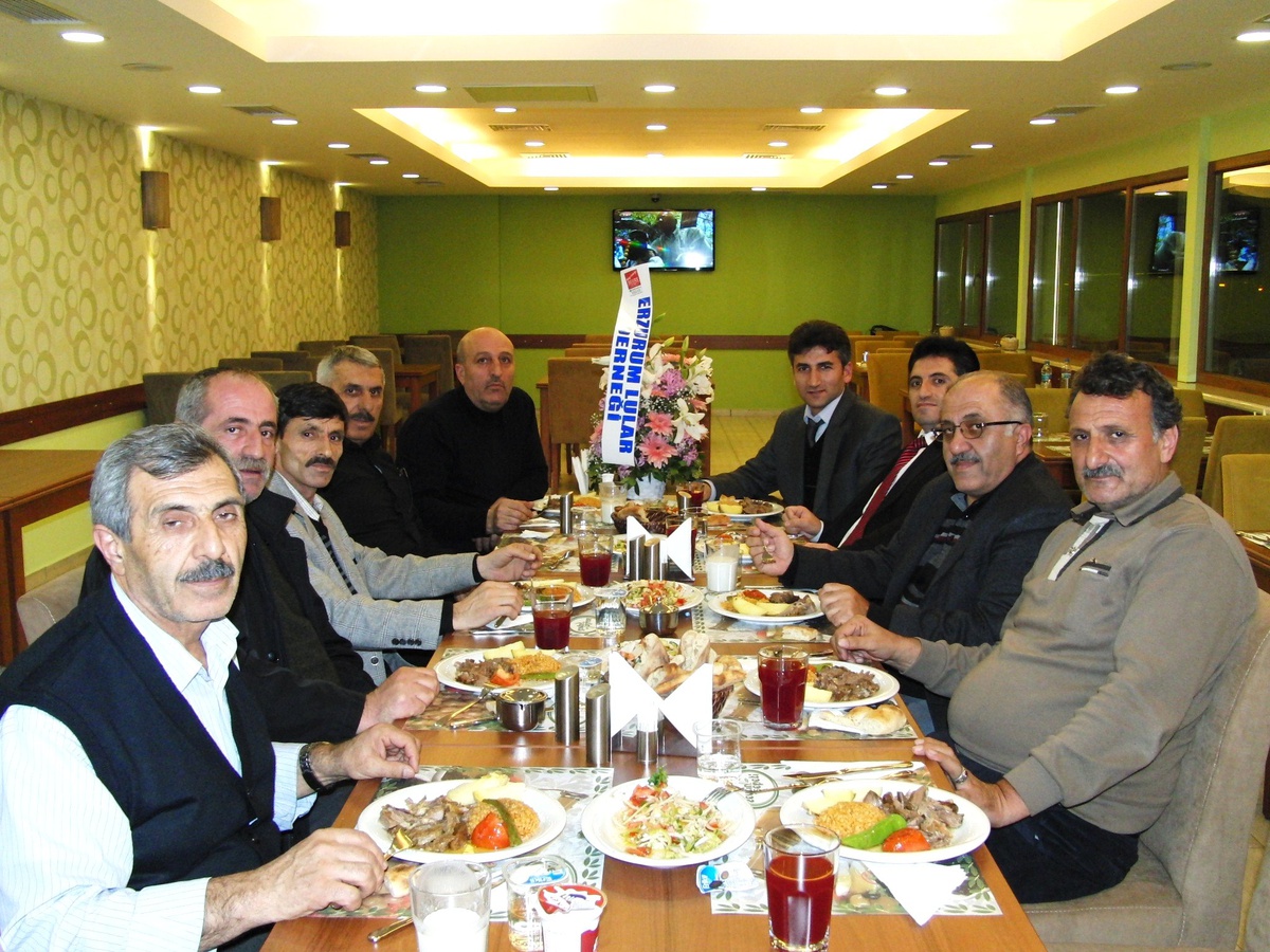 Erzurumlular Derneği\'nden Zeytin Sepeti\'ne Ziyaret