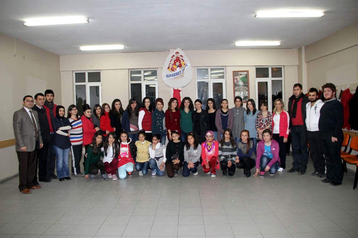 Folklor Kursları Devam Ediyor