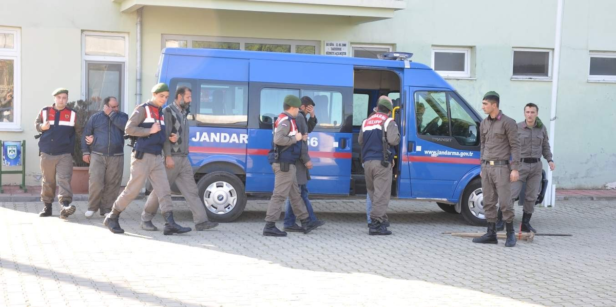 Jandarmadan İzinsiz Kazı Yapanlara Suç Üstü