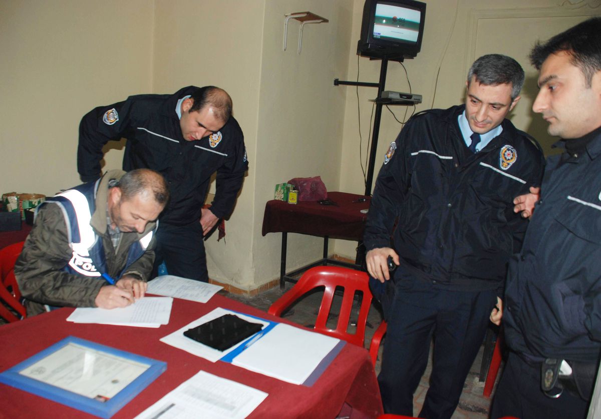 Kahta\'da Sigara Denetiminde Ceza Yağdırıldı