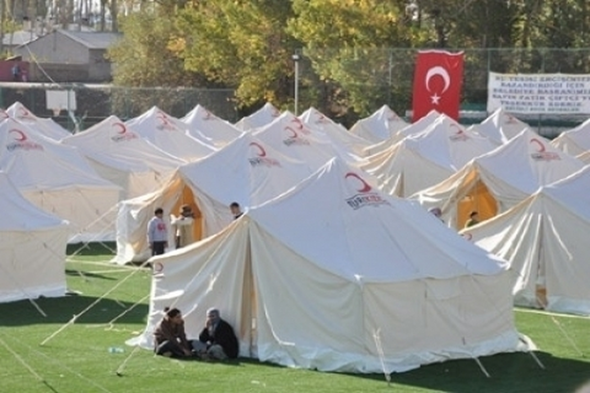 Kızılay\'ın Çadır İhalesi Ertelendi