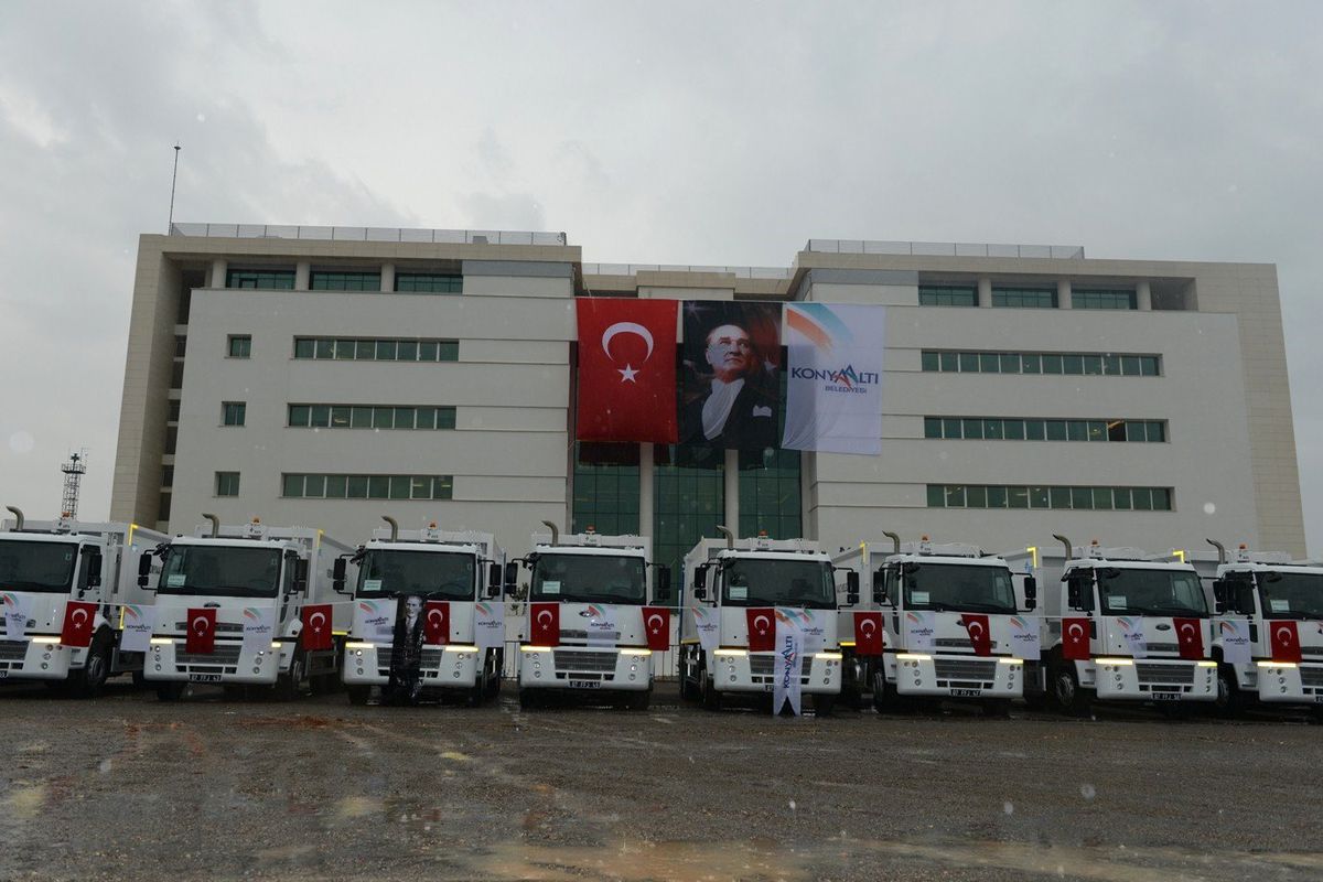 Konyaaltı\'na 39 Yeni Araç Alındı