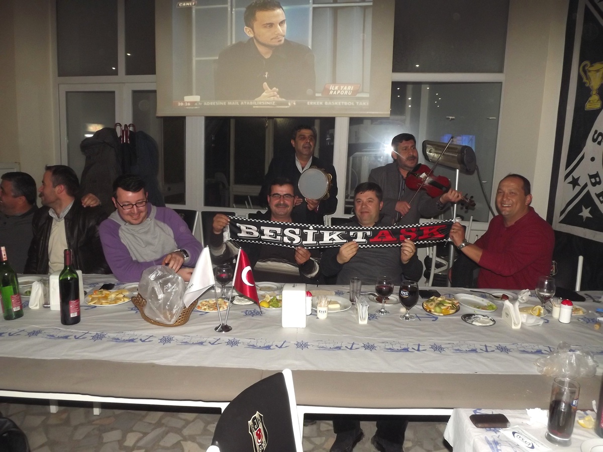 Malkara Beşiktaşlılar Derneğinden Sucuk Partisi