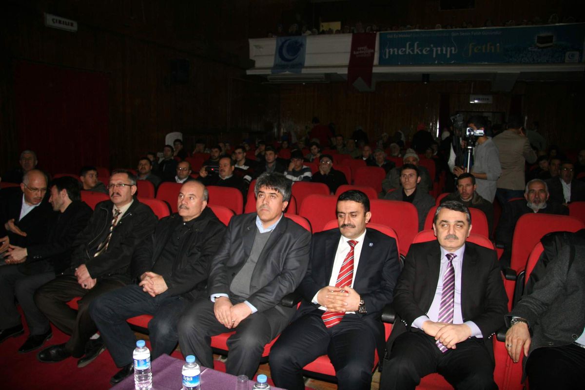 Mekke\'nin Fethi Kutlandı