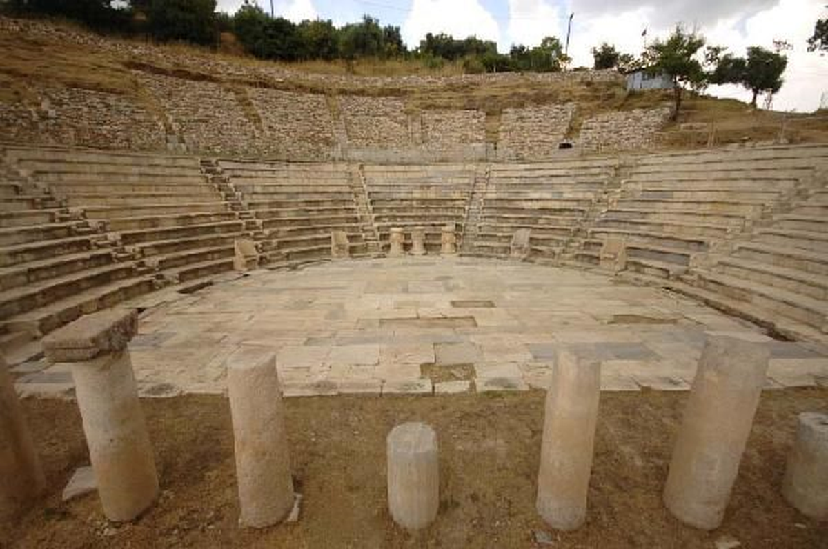 Metropolis Antik Kenti\'ndeki 2012 Yılı Kazı Çalışmaları Tamamlandı