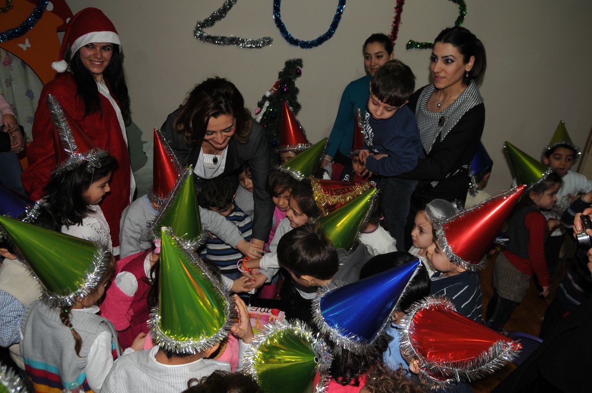 Miniklerden Yeni Yıl Kutlaması