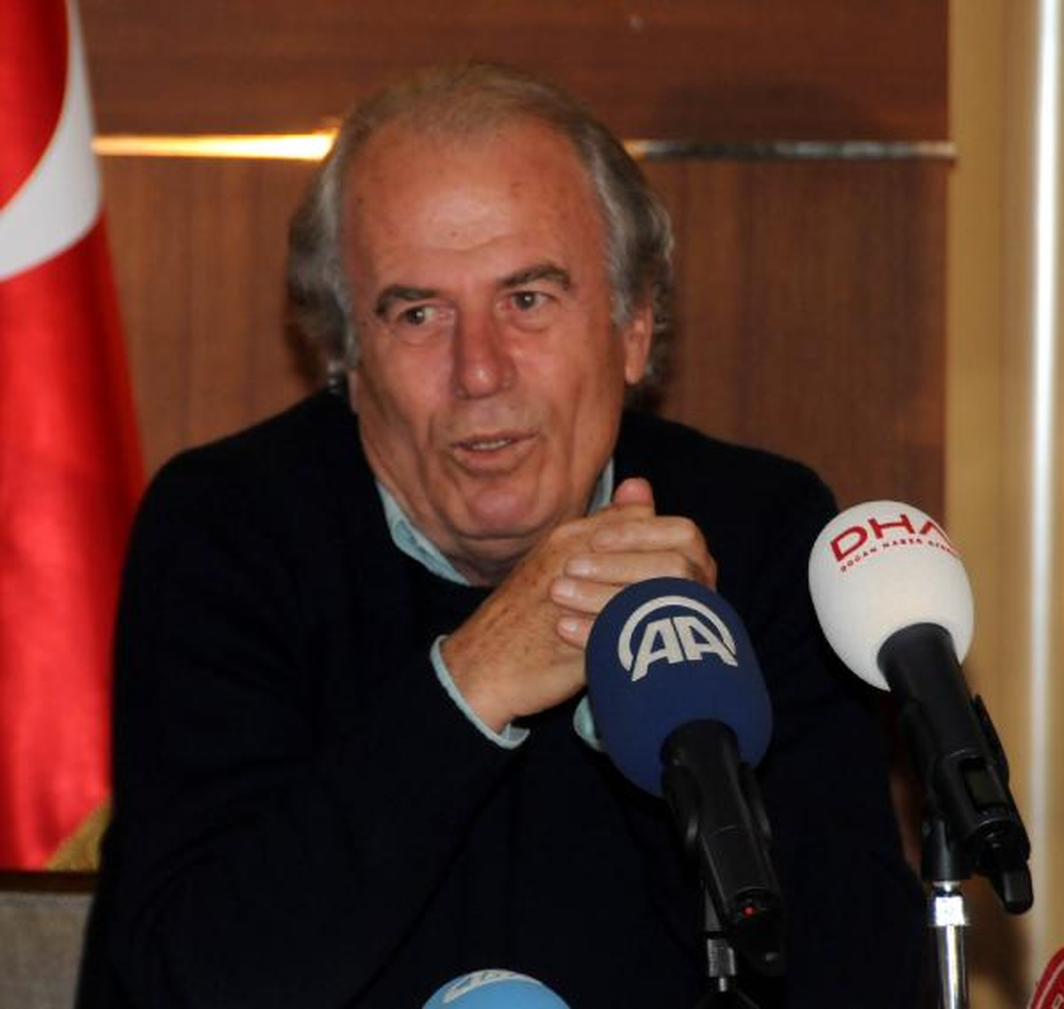 Mustafa Denizli\'nin Hedefinde Tek Bir Yabancı Var