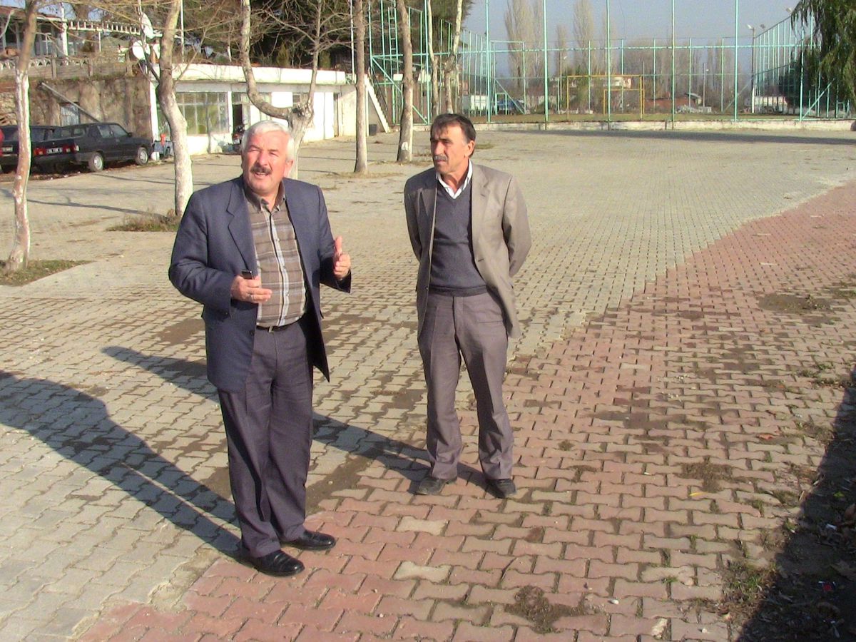 Örnek Başkan Belediyenin Borcunu Kendi Cebinden Ödedi