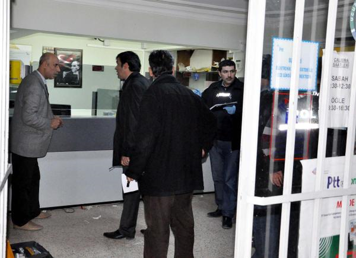 PTT Şubesini Soyan Şüpheliyi Vatandaş Yakaladı