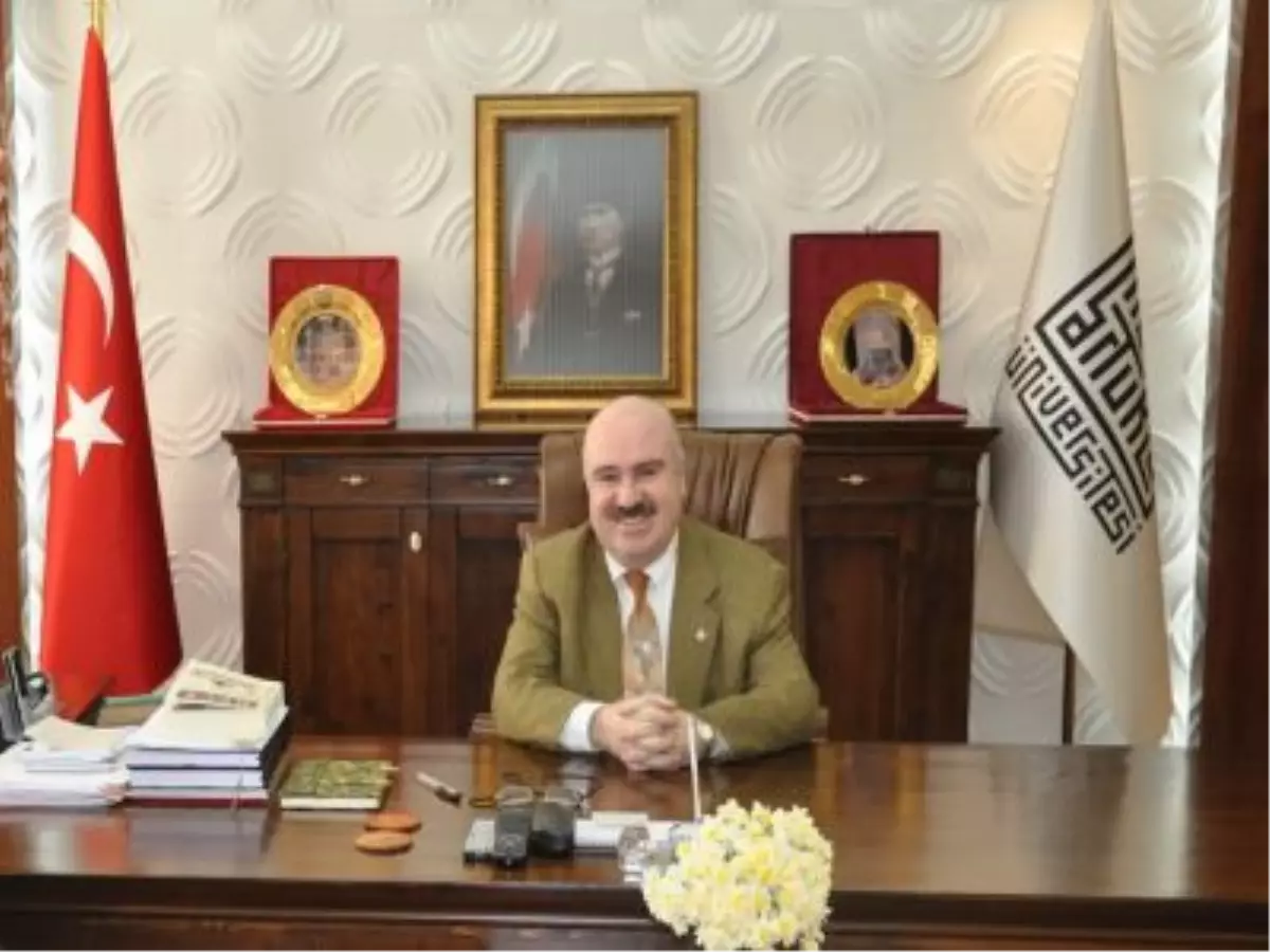 Rektör Omay'dan 'Yeni Yıl' Mesajı