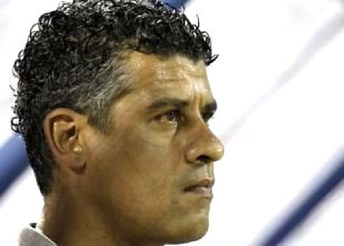 Rijkaard\'dan Galatasaray Yorumu