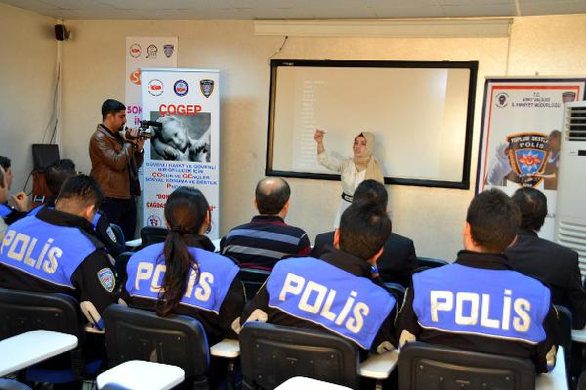Siirt\'te Polise Kürtçe ve Arapça Kursu