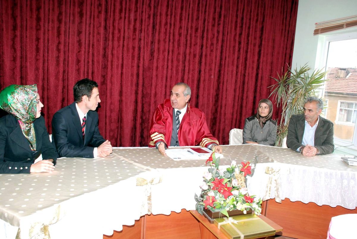 Suşehri Belediyesi\'nde 2012\'de 94 Kişinin Nikahı Kıyıldı