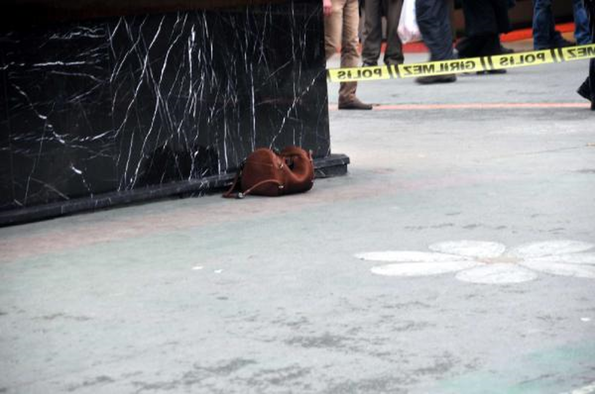 Yılbaşı Alışverişi Dalgınlığı Polisi Alarma Geçirdi