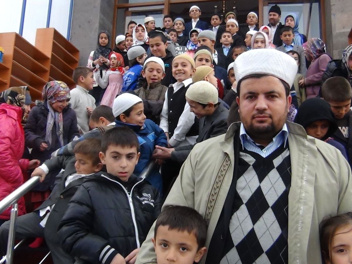 180 Vakit Camiye Gelene Tablet Bilgisayar Hediye