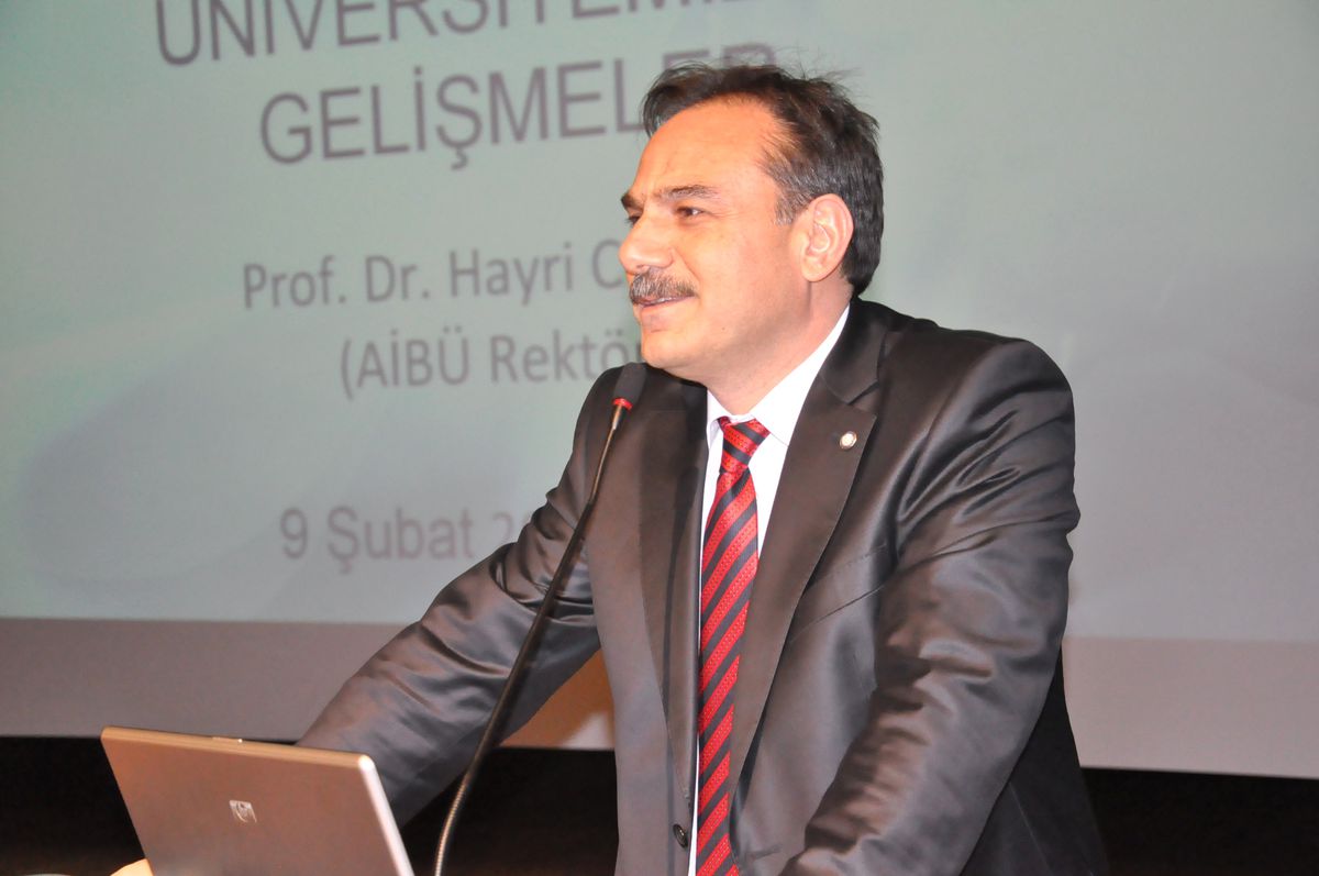 Aibü Rektör Yardımcısı\'na Saldırı