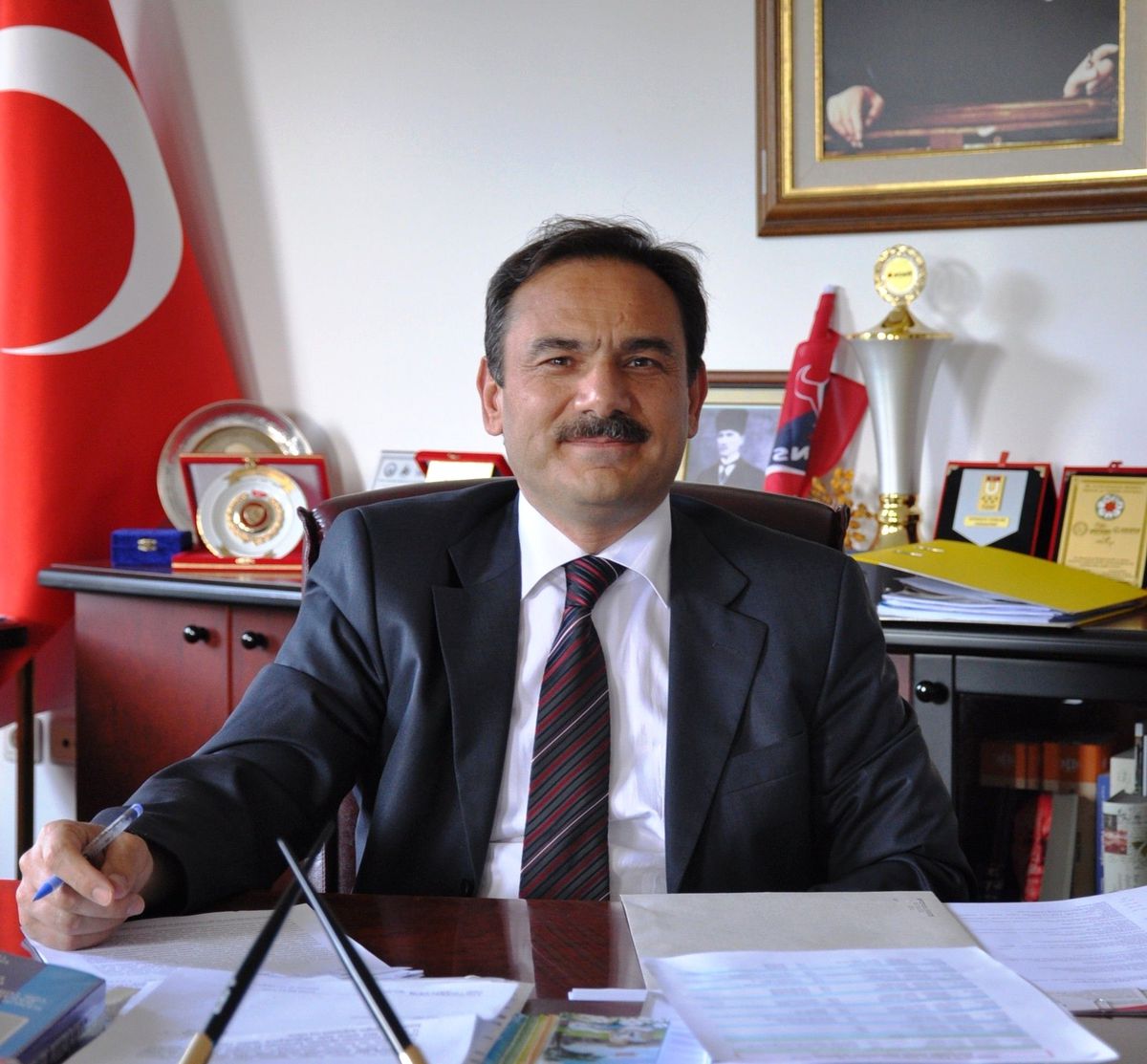 Aibü Rektör Yardımcısı Prof. Dr. Eryiğit\'in Darp Edilmesi