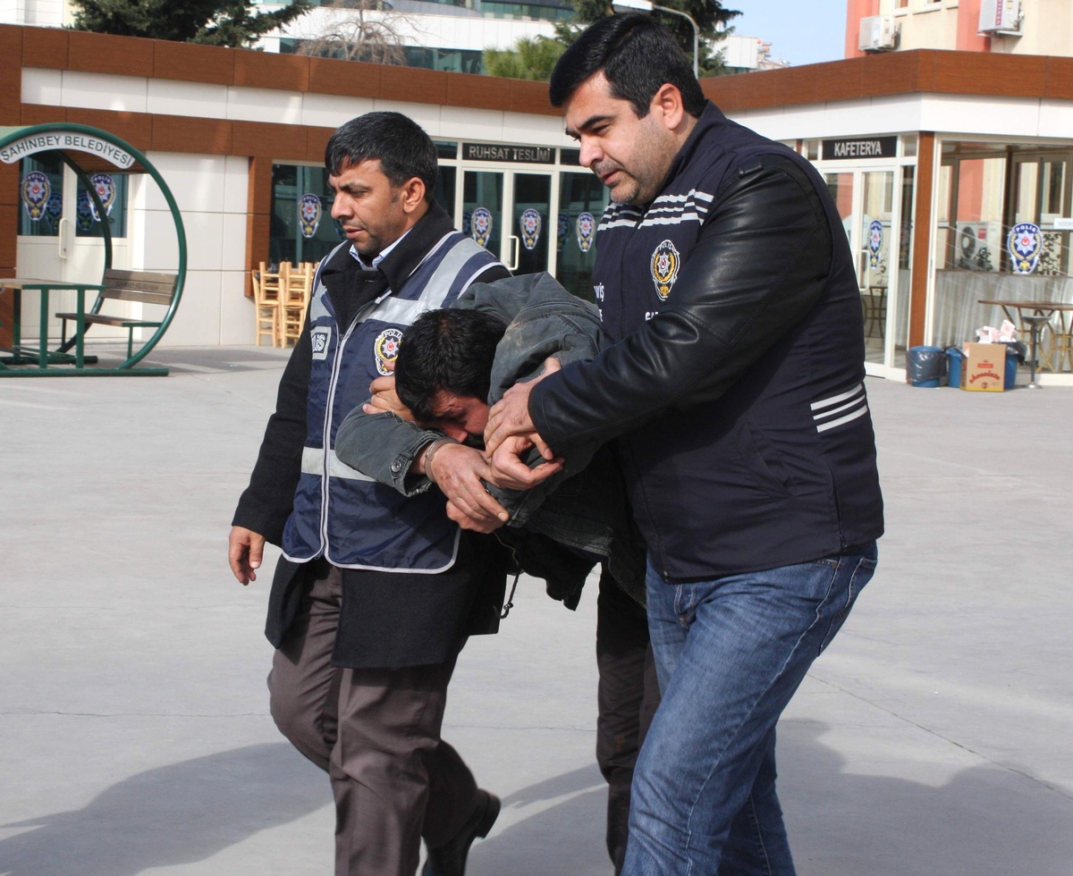 Çalıntı Otomobille Kapkaç Yaptıkları İddiası
