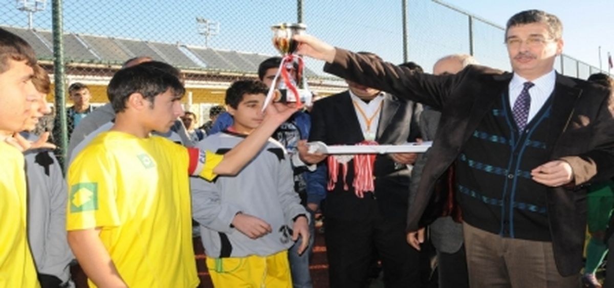 Genç "Ceylanlar" Şampiyon Oldu