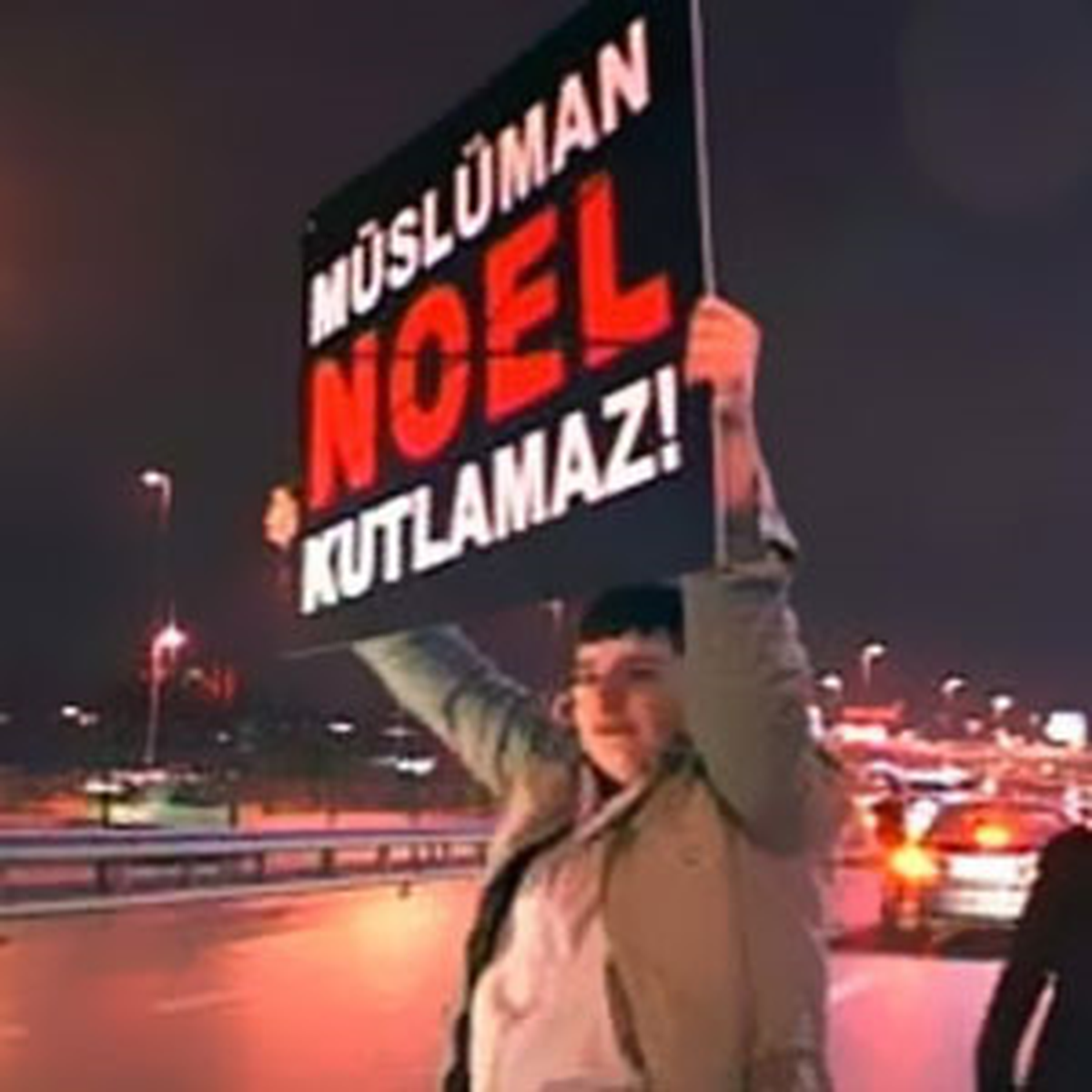 Gençlerden Yılbaşı Tepkisi