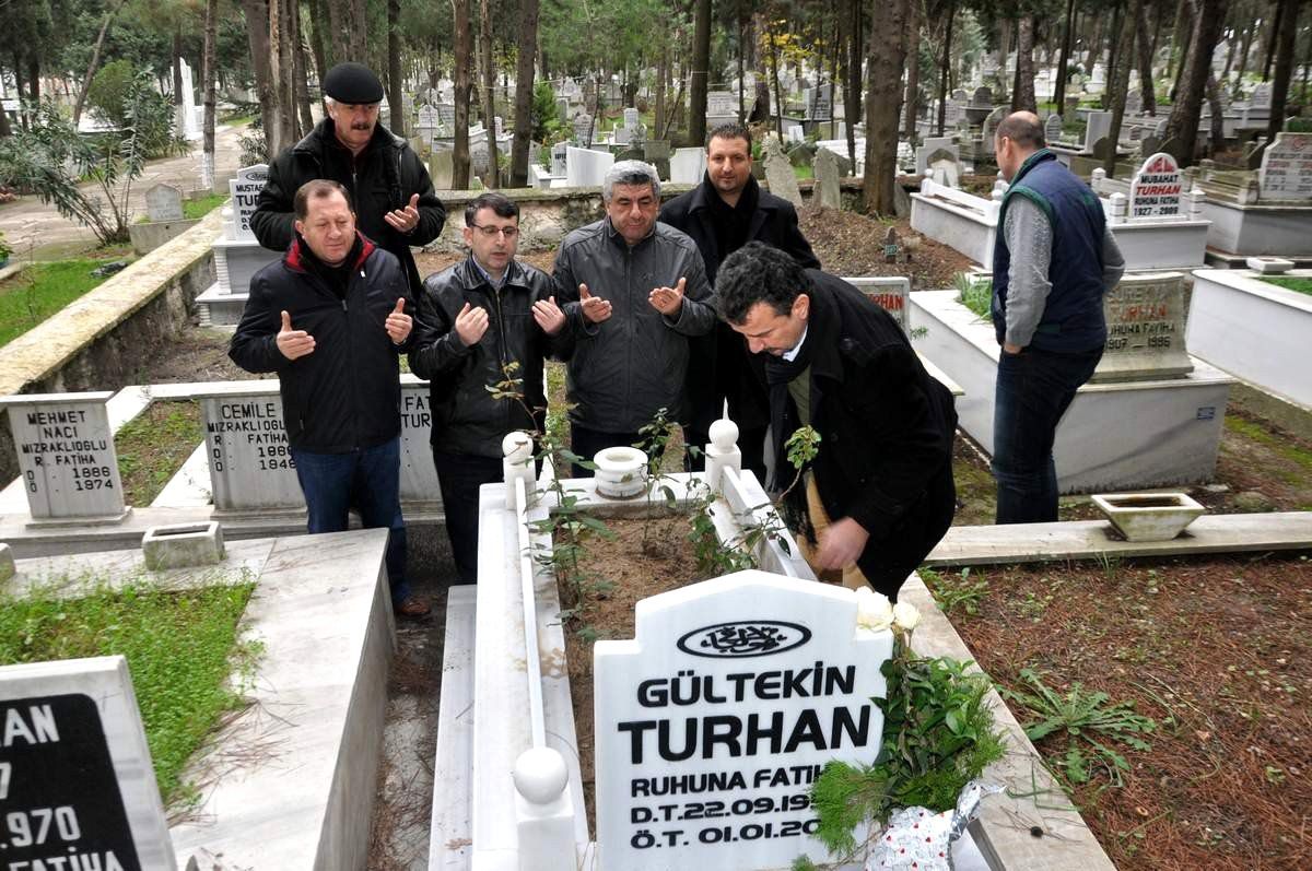 Gültekin Turhan Mezarı Başında Anıldı