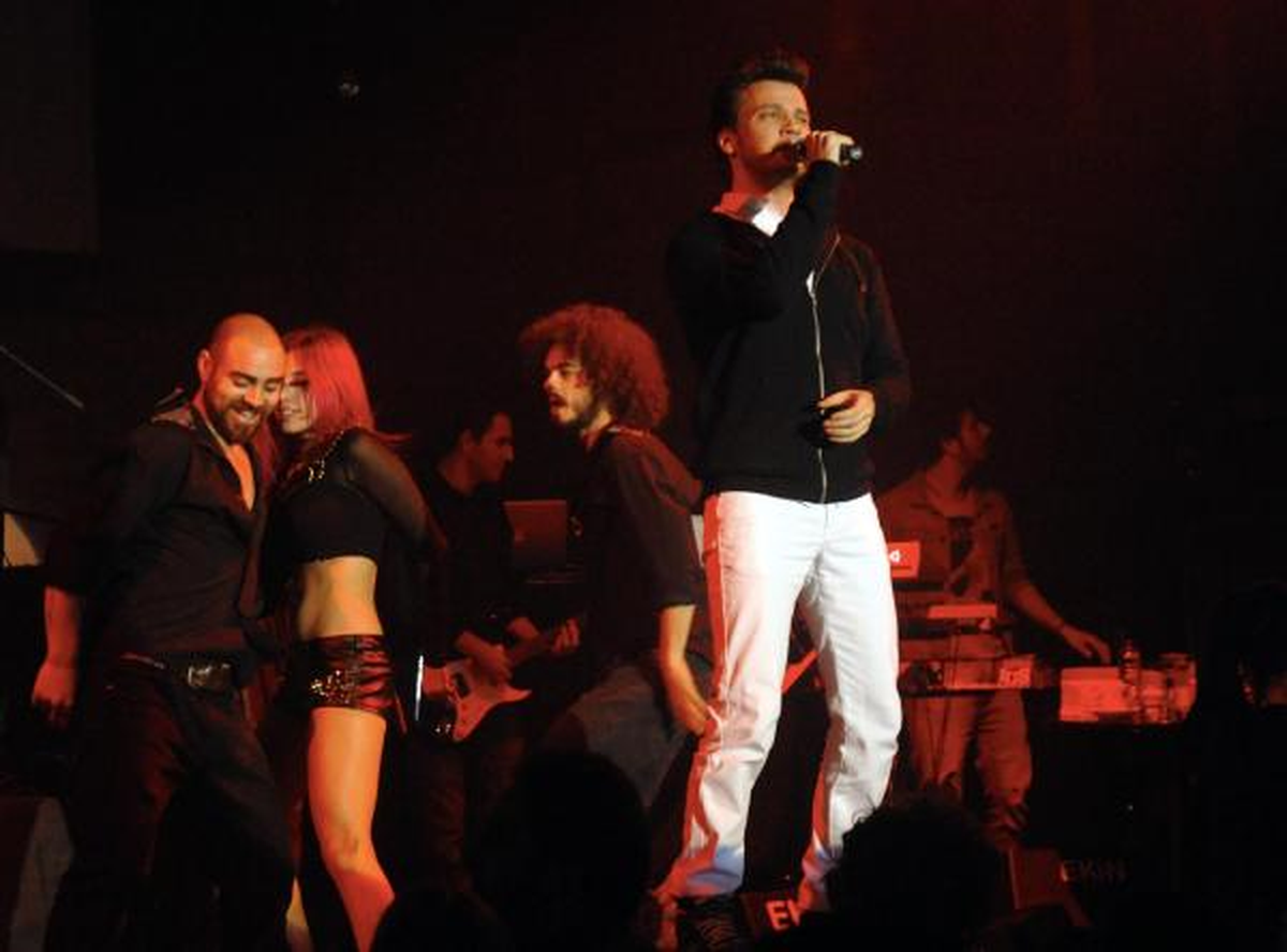 Hande Yener Sahneye Çıkmadı