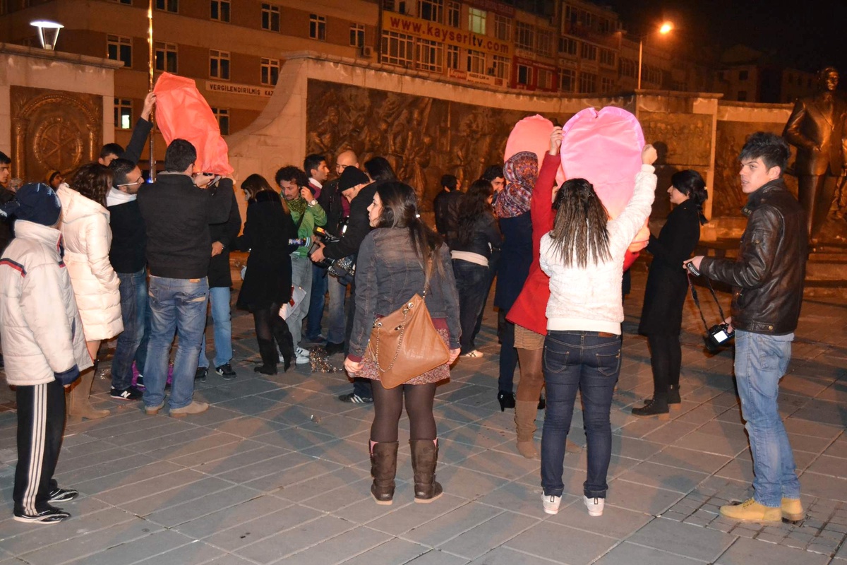 Kayserililer, Yeni Yıla Coşkuyla Girdi