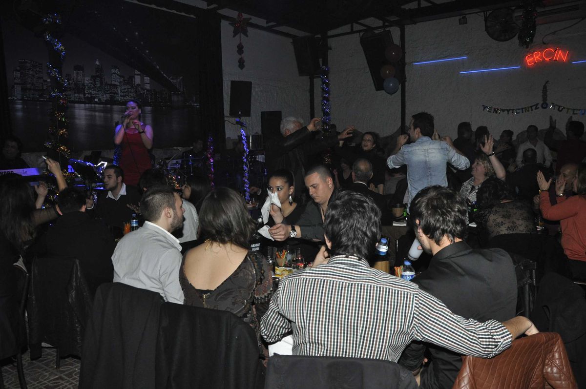 Kuşadası\'nda Yılbaşı Coşkusu