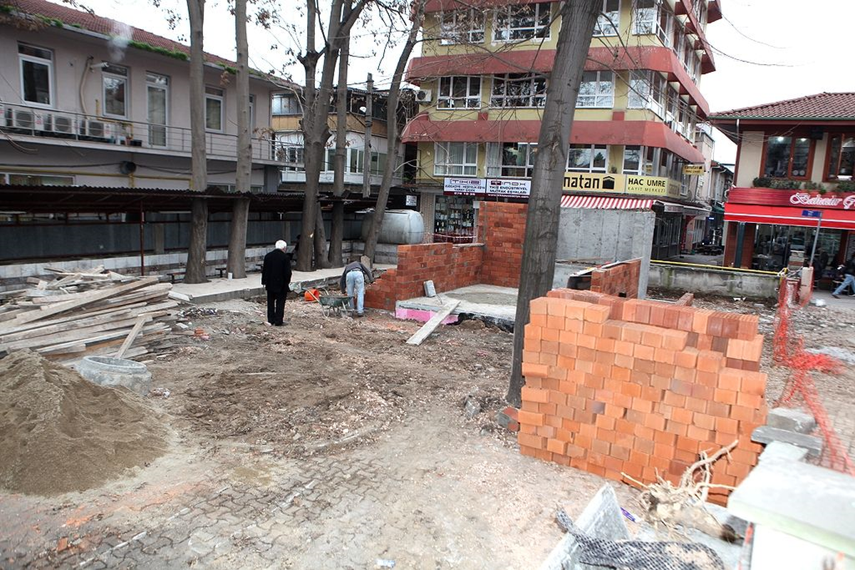 Meydan Çalışmaları Devam Edecek