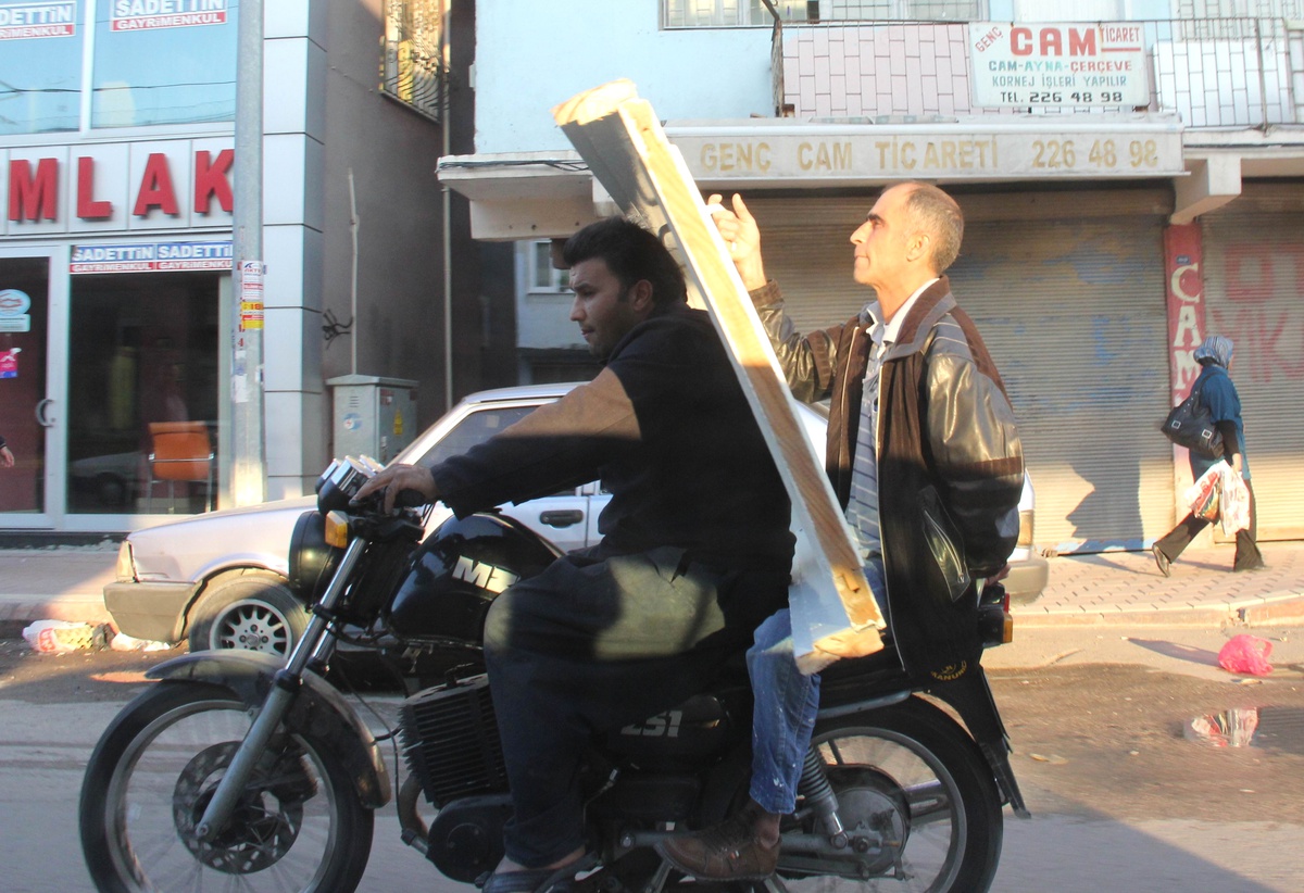 Motosikletle Tehlikeli Taşımacılık