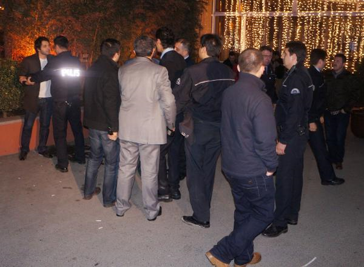 Alkolü Fazla Kaçıran Gençler Hastanelik Oldu